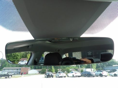 Used 2017 Volkswagen Passat 1.8T SEL Premium image 19