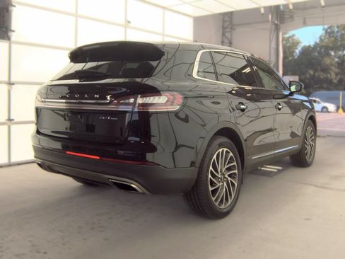 Used 2019 Lincoln Nautilus Reserve AWD/4WD image 2