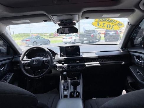 Used 2024 Honda Accord EX image 18