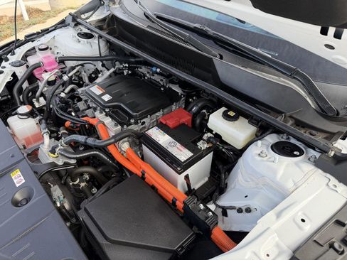 Used 2024 Toyota bZ4X XLE image 40