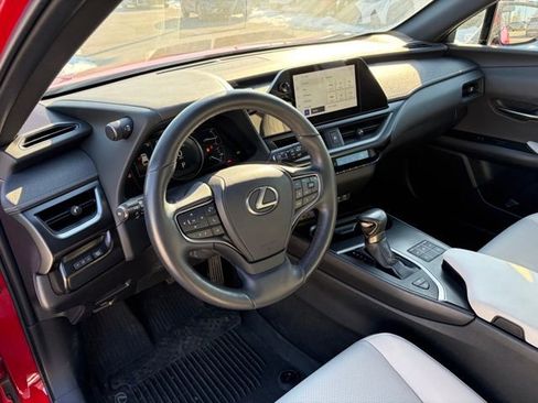 Used 2024 Lexus UX 250h F Sport image 18