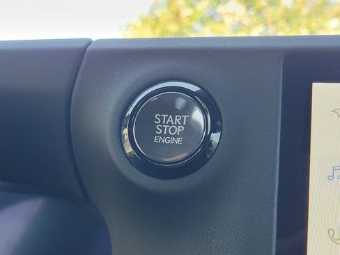 Used 2024 Lexus GX 550 AWD/4WD image 19