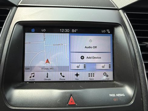 Used 2017 Ford Taurus SEL w/ Equipment Group 201A image 22