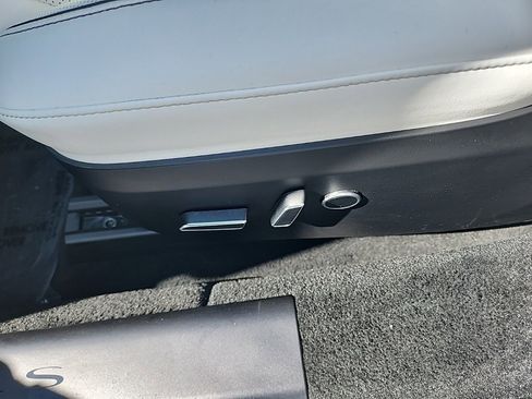 Used 2021 Tesla Model S Plaid image 26