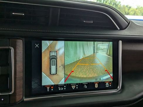 Used 2023 GMC Yukon Denali Ultimate AWD/4WD image 40