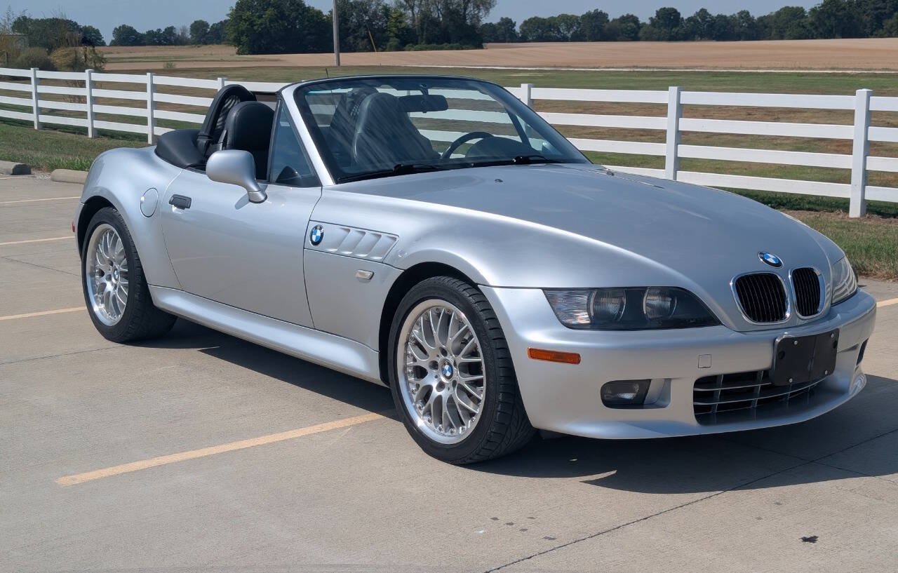 Used 2001 BMW Z3 3.0i RWD image 1