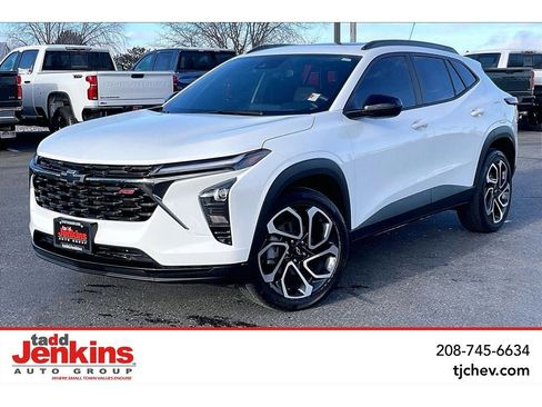 Used 2025 Chevrolet Trax RS w/ Sunroof Package image 1