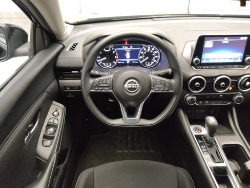 Used 2025 Nissan Sentra SV FWD image 22