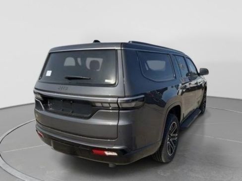 New 2026 Jeep Grand Wagoneer L 4WD w/ Premium Group I image 10