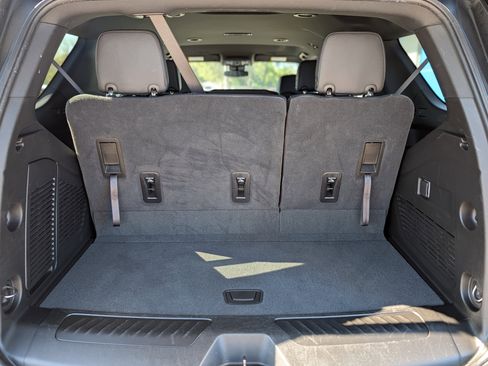 Certified 2025 Chevrolet Tahoe LT AWD/4WD image 11