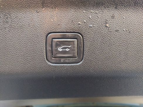 Used 2024 GMC Yukon AT4 w/ AT4 Premium Package image 32