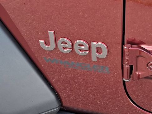 Used 2021 Jeep Wrangler Unlimited Rubicon AWD/4WD image 31