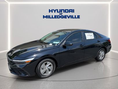 New 2026 Hyundai Elantra SE