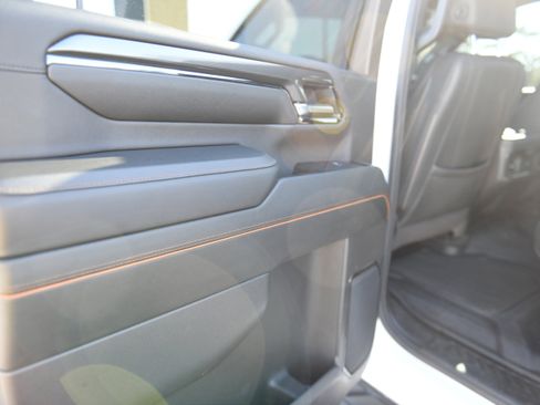 Used 2024 GMC Sierra 2500 AT4 w/ Technology Package image 22