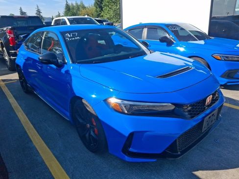 Used 2023 Honda Civic Type R image 2