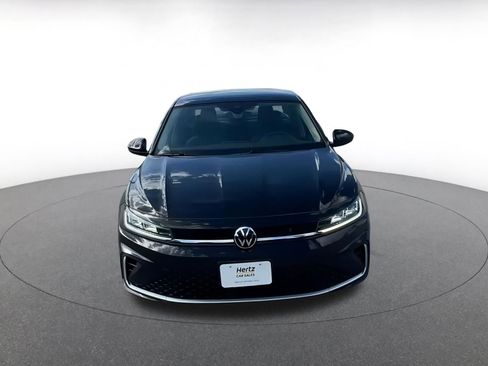 Used 2025 Volkswagen Jetta SE image 4