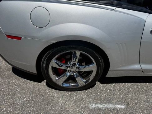 Used 2015 Chevrolet Camaro LT image 9