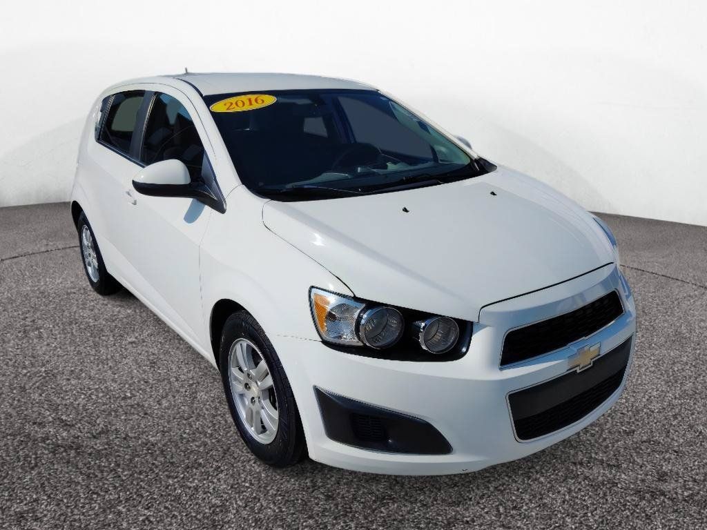 Used 2016 Chevrolet Sonic LT FWD image 9