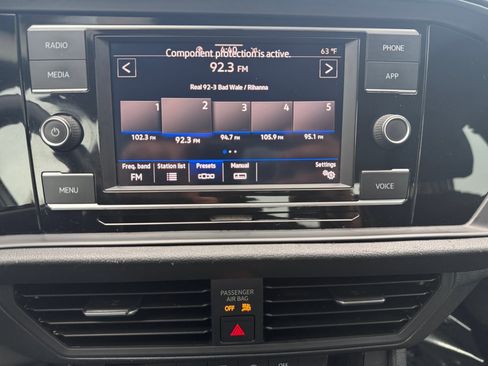 Used 2020 Volkswagen Jetta S image 12