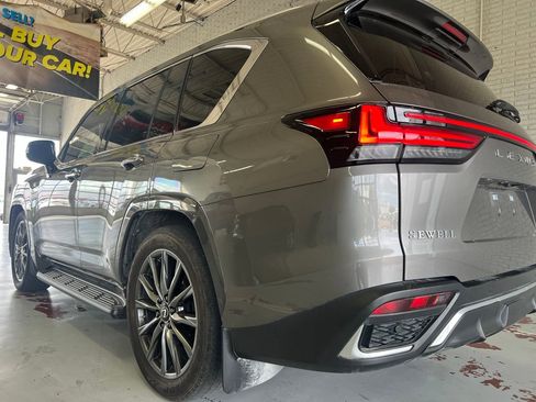 Used 2023 Lexus LX 600 F Sport w/ Accessory Package (Z1) AWD/4WD image 22