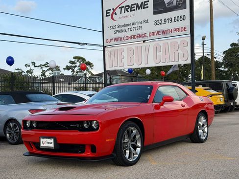 Used 2020 Dodge Challenger GT RWD image 6