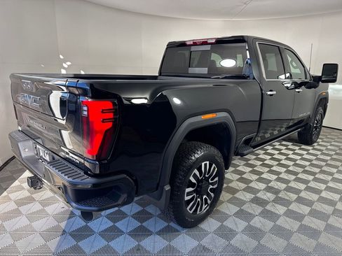 New 2026 GMC Sierra 2500 Denali Ultimate image 5