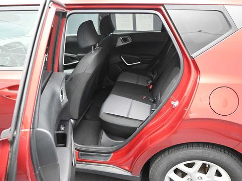 Used 2022 Kia Soul LX w/ Technology Package FWD image 28