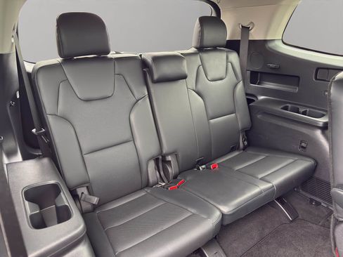 Used 2025 Kia Telluride S image 29
