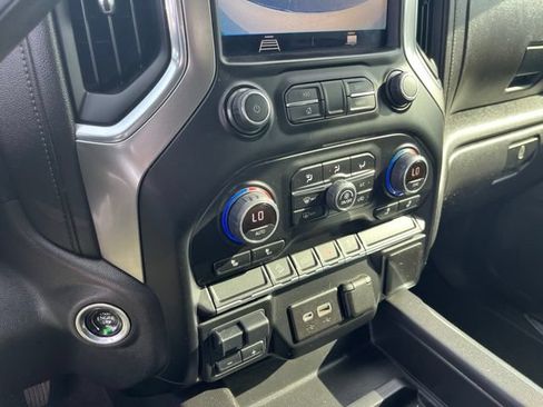 Used 2021 Chevrolet Silverado 1500 RST w/ Z71 Off-Road Package AWD/4WD image 24