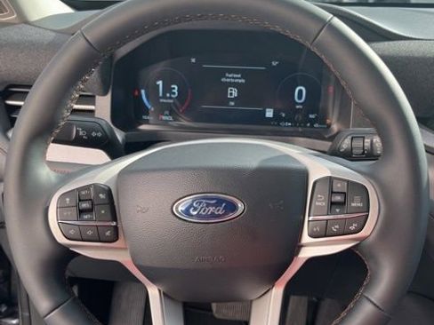 New 2026 Ford Explorer Active image 13