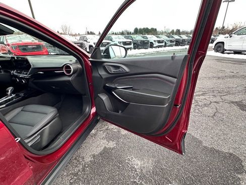 Certified 2024 Chevrolet Trax RS image 12