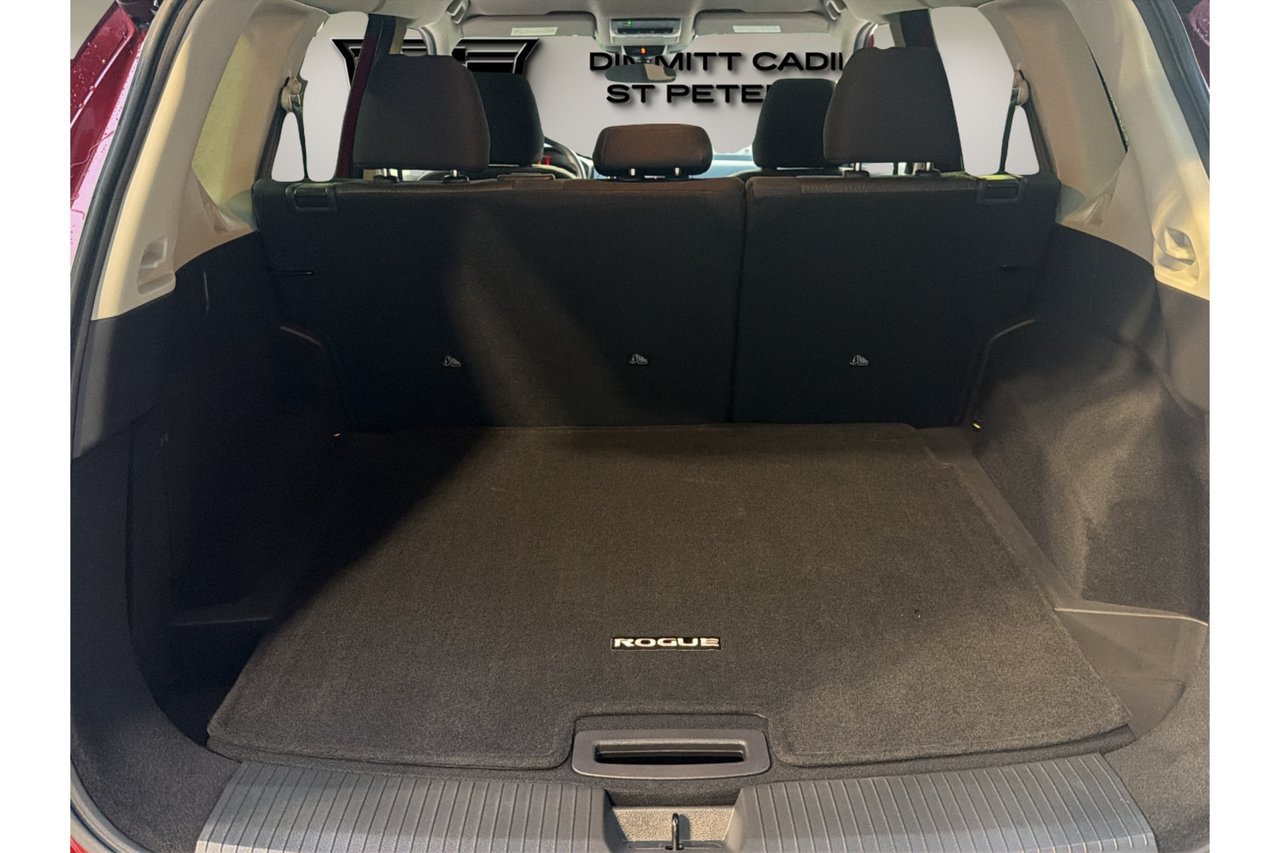 Used 2024 Nissan Rogue SV FWD image 16