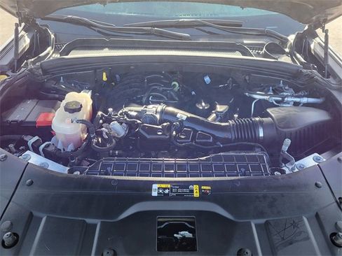 Certified 2025 Jeep Grand Cherokee Laredo image 24