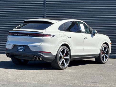 Certified 2024 Porsche Cayenne S AWD/4WD image 9
