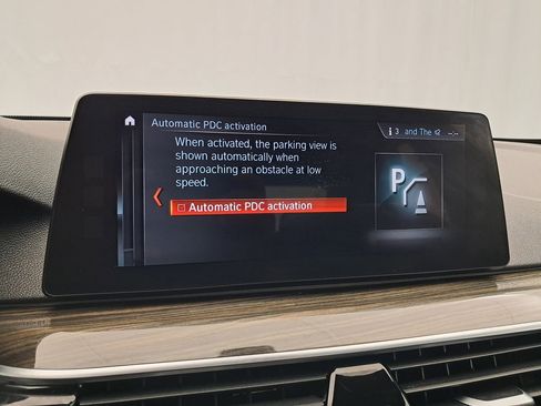 Used 2018 BMW 530i xDrive image 18