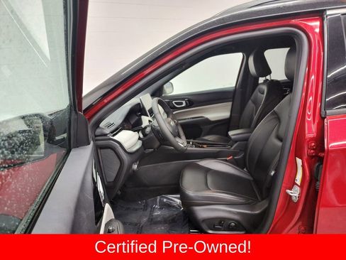 Certified 2025 Jeep Compass Limited image 12