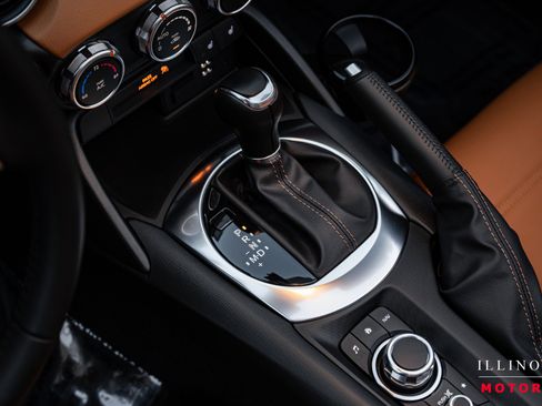 Used 2017 FIAT 124 Spider Lusso image 24