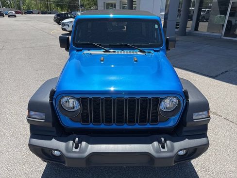 Used 2024 Jeep Wrangler Unlimited Sport AWD/4WD image 12