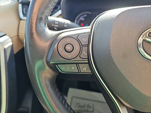 Used 2024 Toyota RAV4 XLE Premium w/ Weather Package AWD/4WD image 17