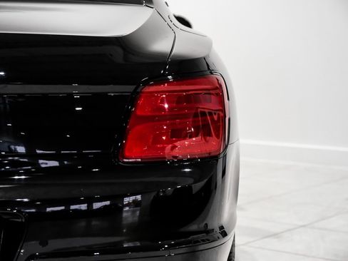 Used 2024 Bentley Flying Spur V8 image 49