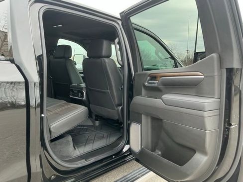 Used 2025 Chevrolet Silverado 1500 High Country w/ High Country Premium Package image 21