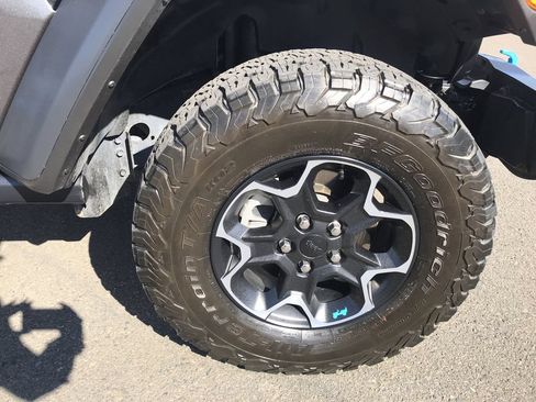 Used 2023 Jeep Wrangler Unlimited Rubicon 4xe w/ Cold Weather Group AWD/4WD image 34