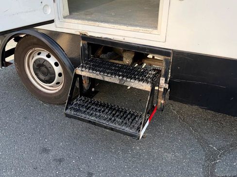 Used 2020 Ford Transit 350 w/ Upfitter Package RWD image 11