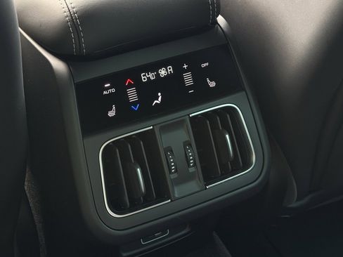 Certified 2024 Maserati Grecale GT image 20