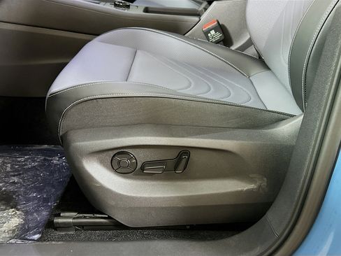 New 2026 Volkswagen Tiguan SE image 18