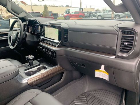 Certified 2025 Chevrolet Silverado 1500 RST image 29