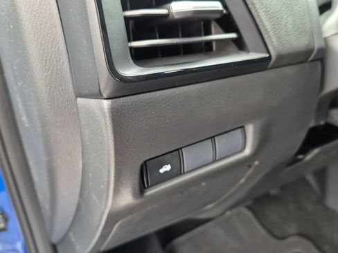 New 2026 Nissan Sentra SR w/ Floor Mat Package FWD image 17