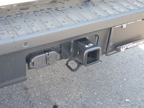 New 2025 Ford Maverick XLT w/ XLT Luxury Package image 32