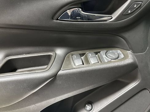 Used 2023 Chevrolet Equinox LT FWD image 21