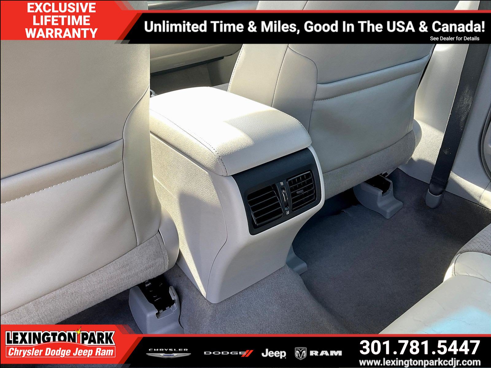 Used 2012 Toyota Camry XLE w/ Leather Pkg FWD image 10